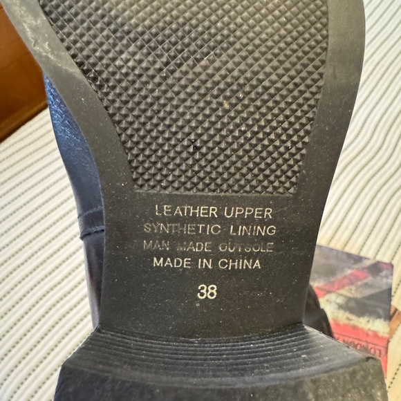 SILENT D NAYDO HEELED ANKLE BOOTS - Picture 6 of 6